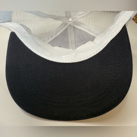 Milwaukee Brewers MLB Network Navy & White SnapBack Trucker Hat NWOT Baseball ⚾️ - Picture 7 of 12